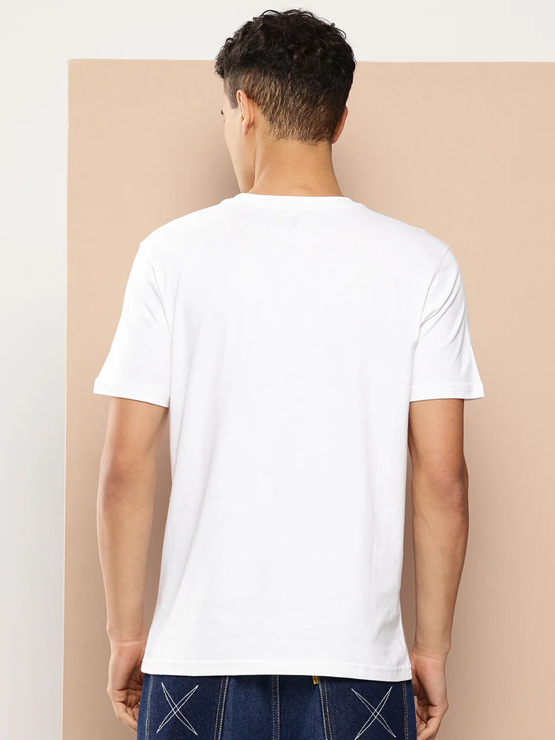 Chicago Bulls: Classic Crest T-Shirt - Image 4
