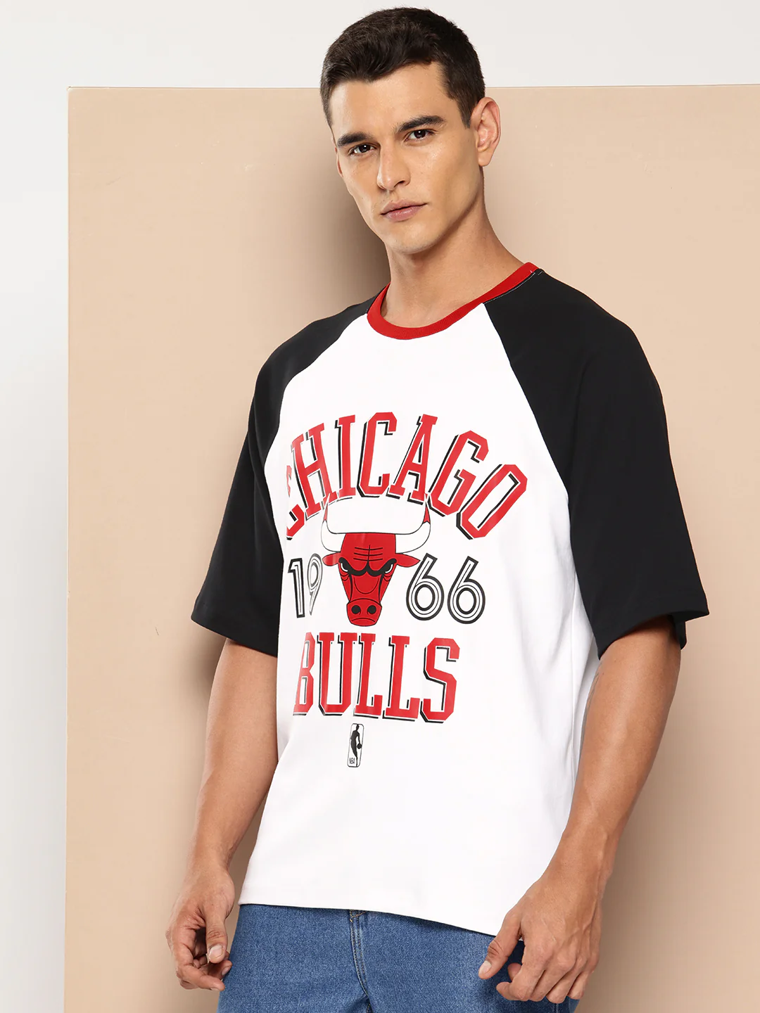 Chicago Bulls Contrast Colour Oversized T-Shirt - Image 3