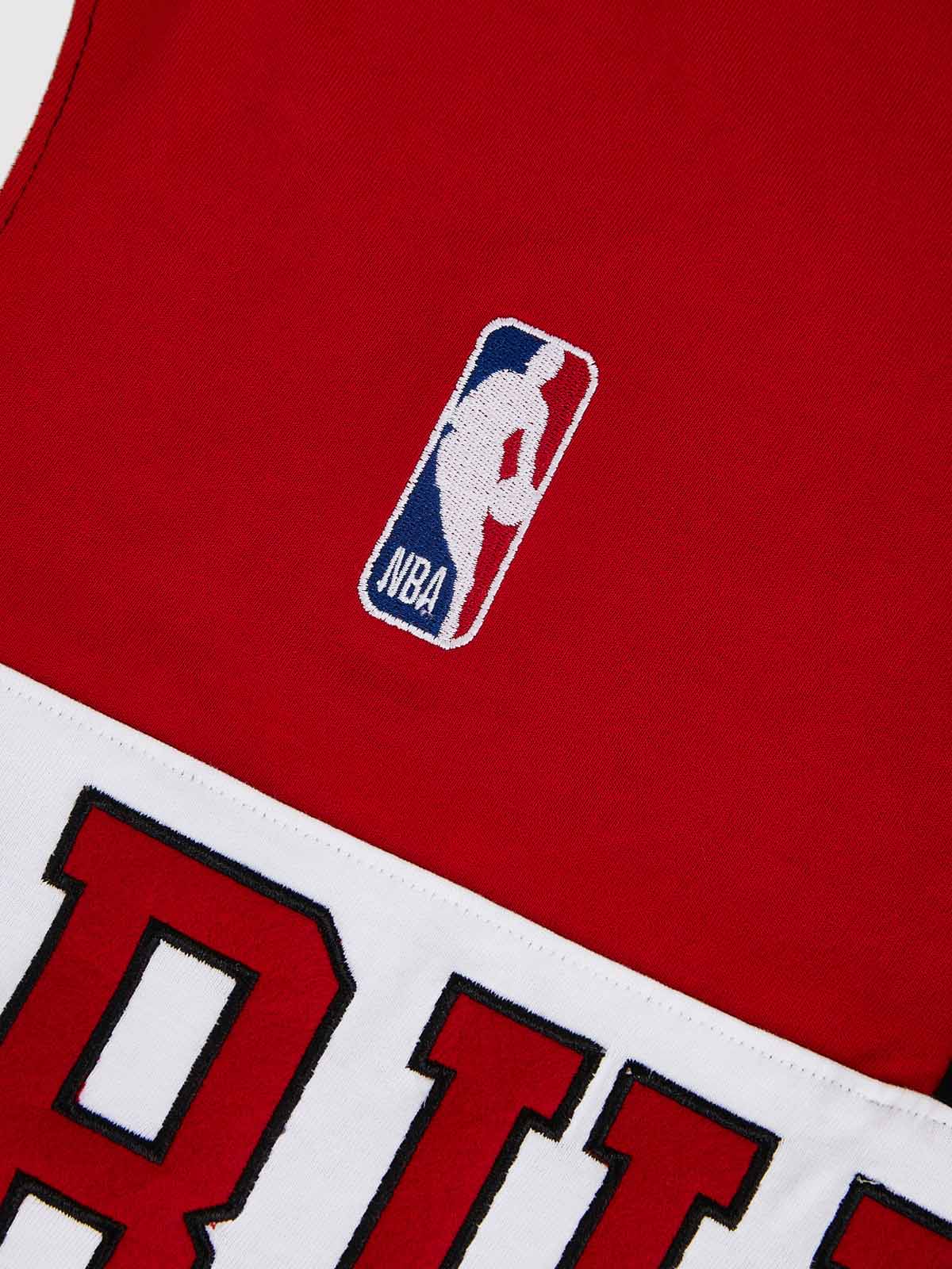Chicago Bulls Embroidered Oversized Polo Full Sleeve - Image 4