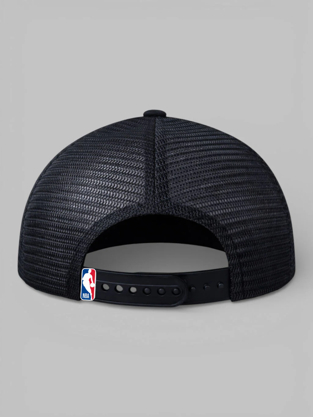Chicago Bulls Monochrome Black Trucker Cap - Image 3