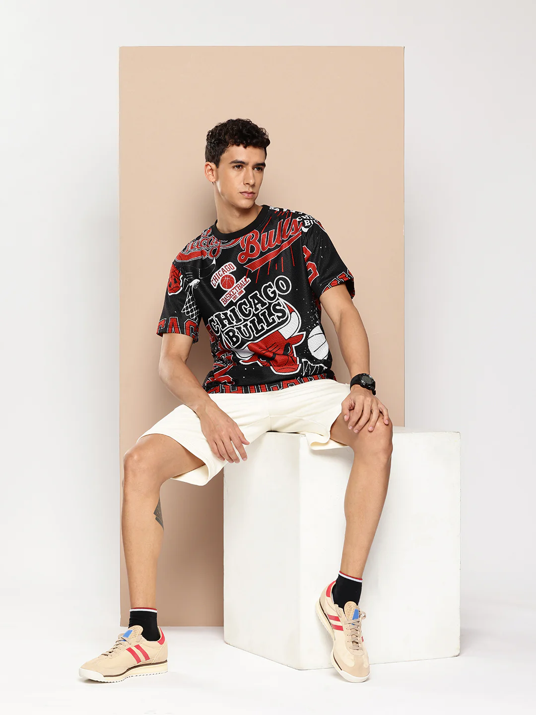 Chicago Bulls: Oversized Mesh AOP T Shirt - Image 6