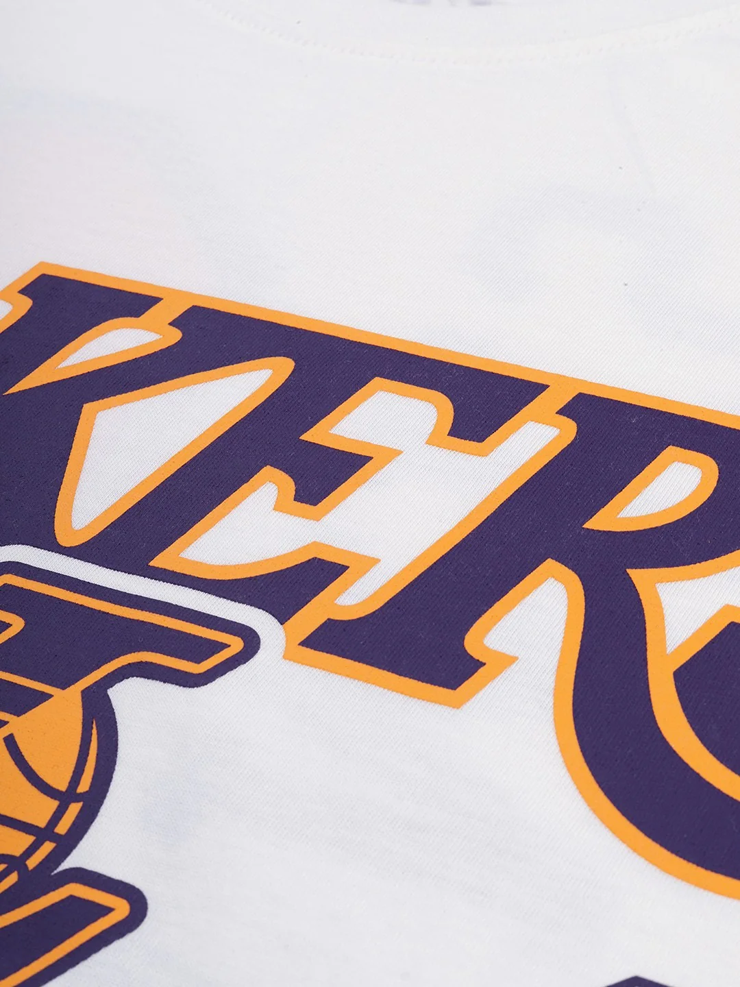 NBA: LeBron James Classic T-Shirt - Image 3